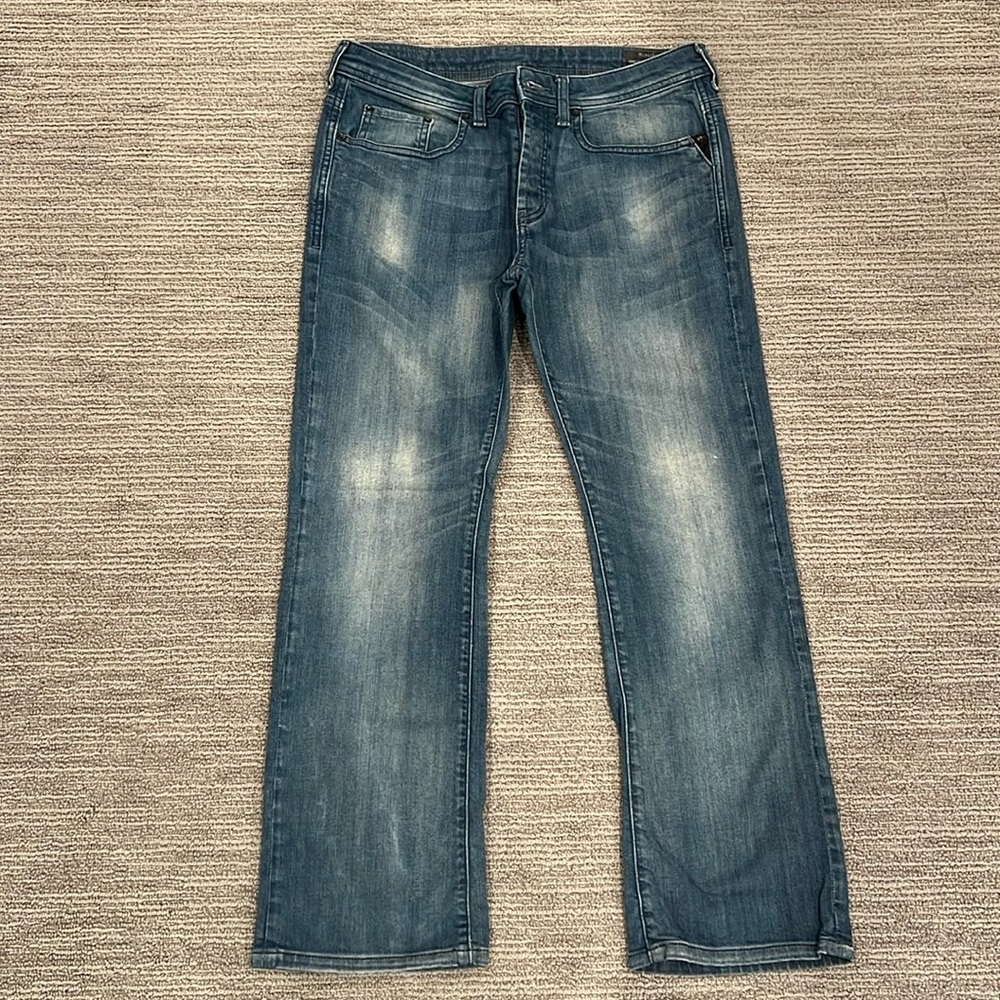 Men’s Buffalo jeans!